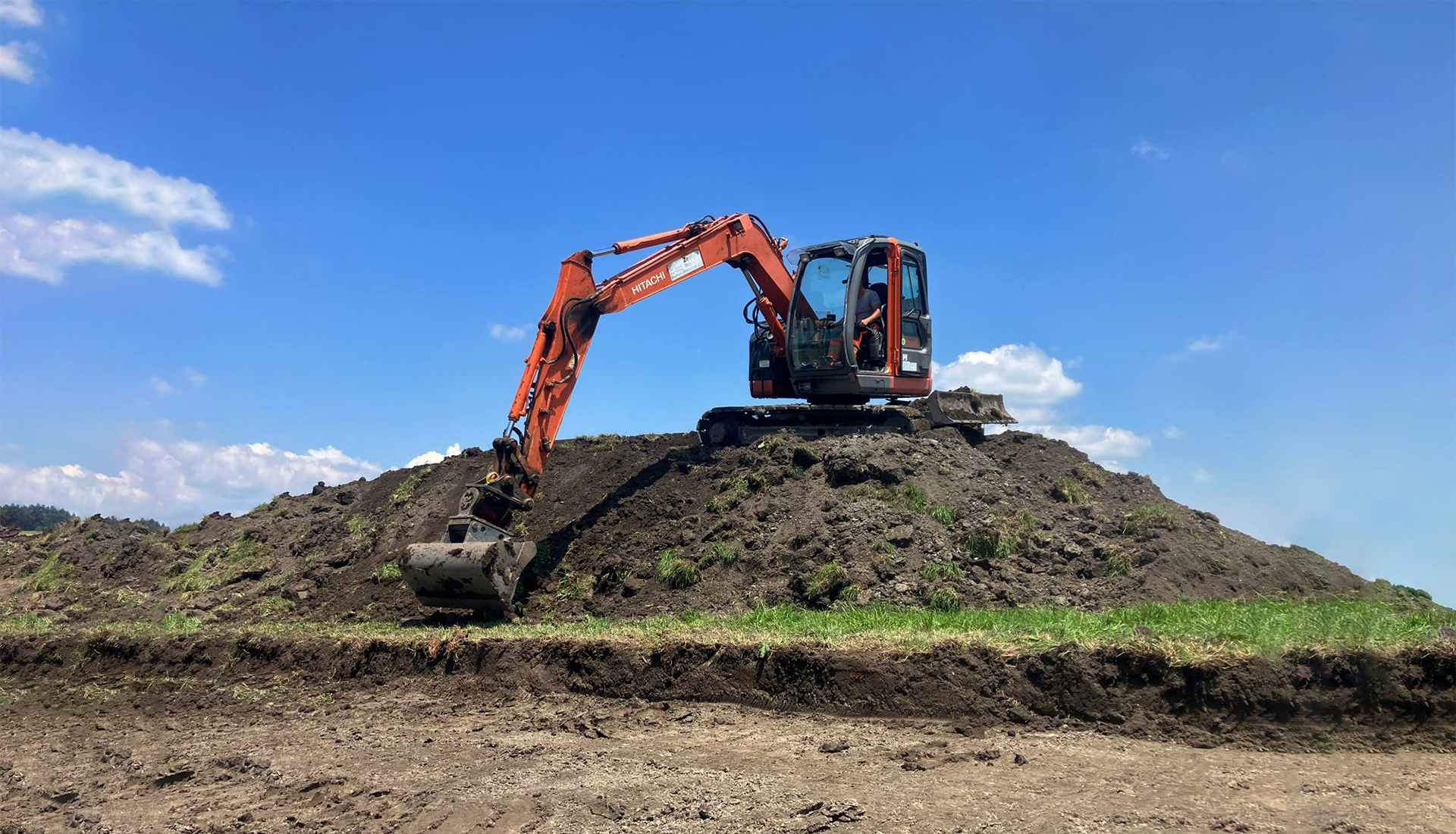 Mathys Bau Walperswil Grund- und Tiefbau Baumaschinenvermietung Grundwasserfassung Kommunalarbeiten Baufirma Bauprojekt Berner Seeland Schweiz